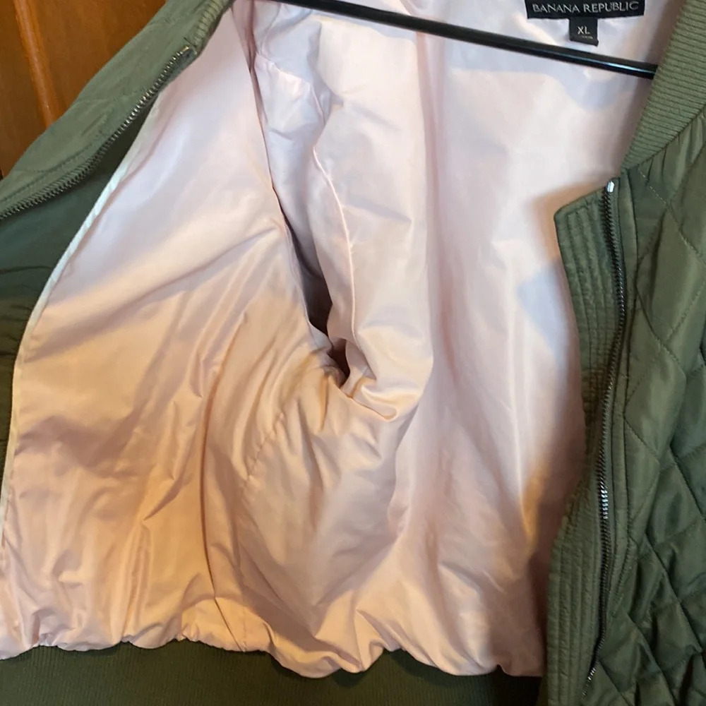 Banana Republic Quilted Bomber XL - Picture 4 of 5